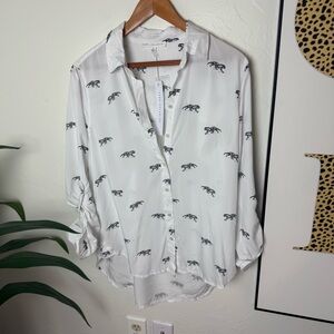 🐆 Jane + Delancey White Tiger Print Blouse - Size M (NWT)